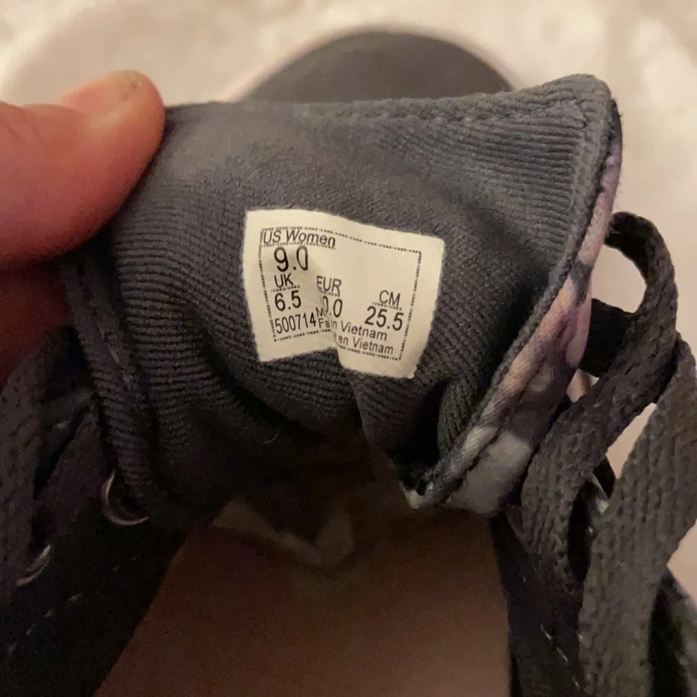 Vans Grey Floral Unisex Sneaker in 9M - Picture 12 of 12